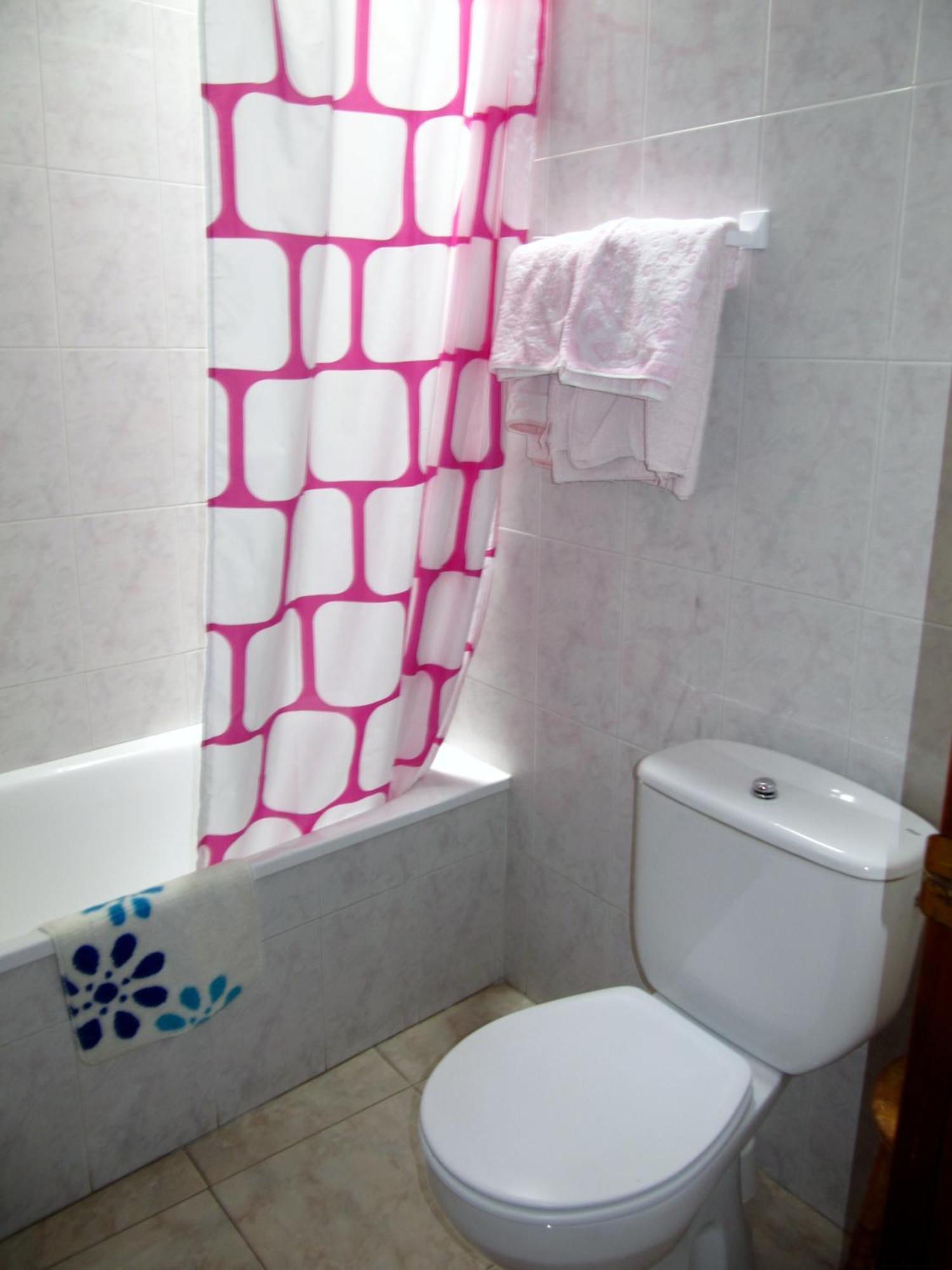 Hostal La Pilarica Marbella Oda fotoğraf