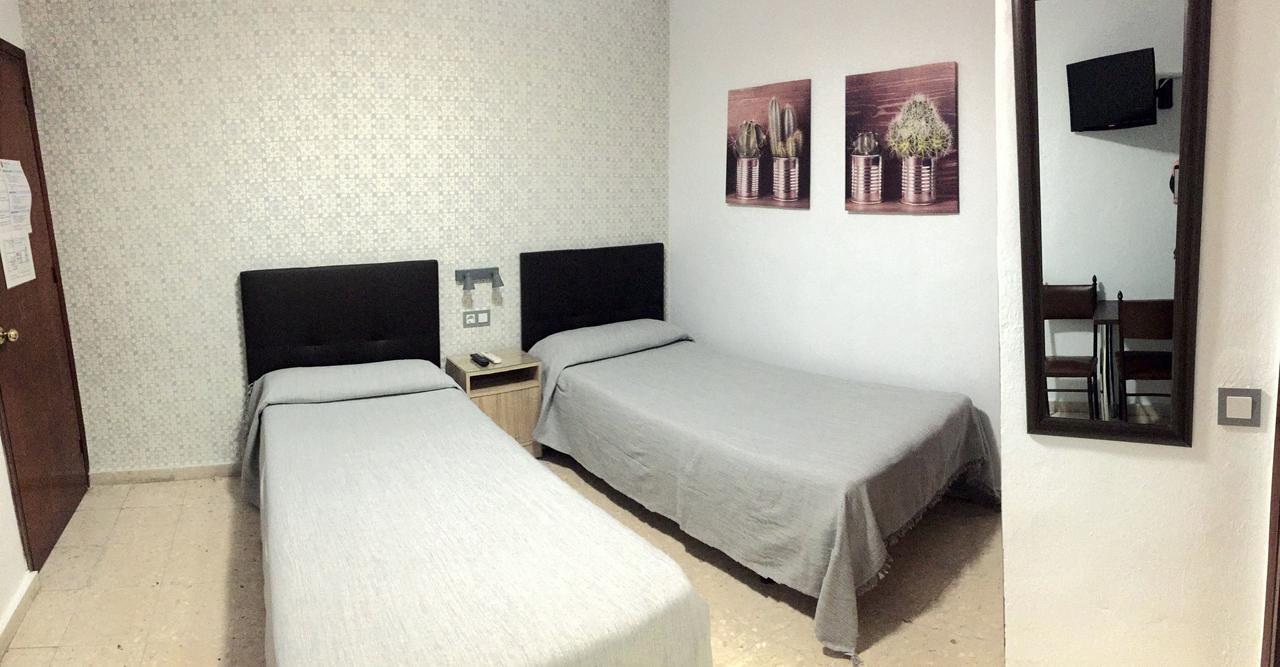 Hostal La Pilarica Marbella Dış mekan fotoğraf