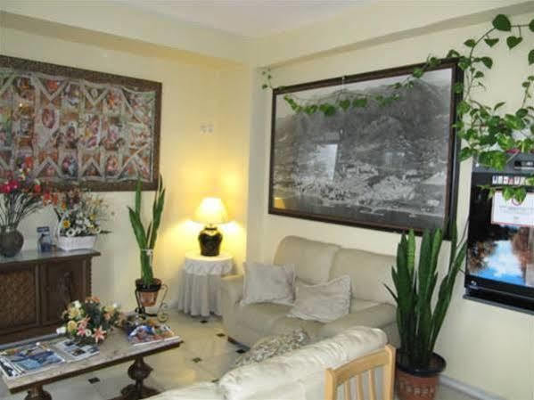 Hostal La Pilarica Marbella Dış mekan fotoğraf