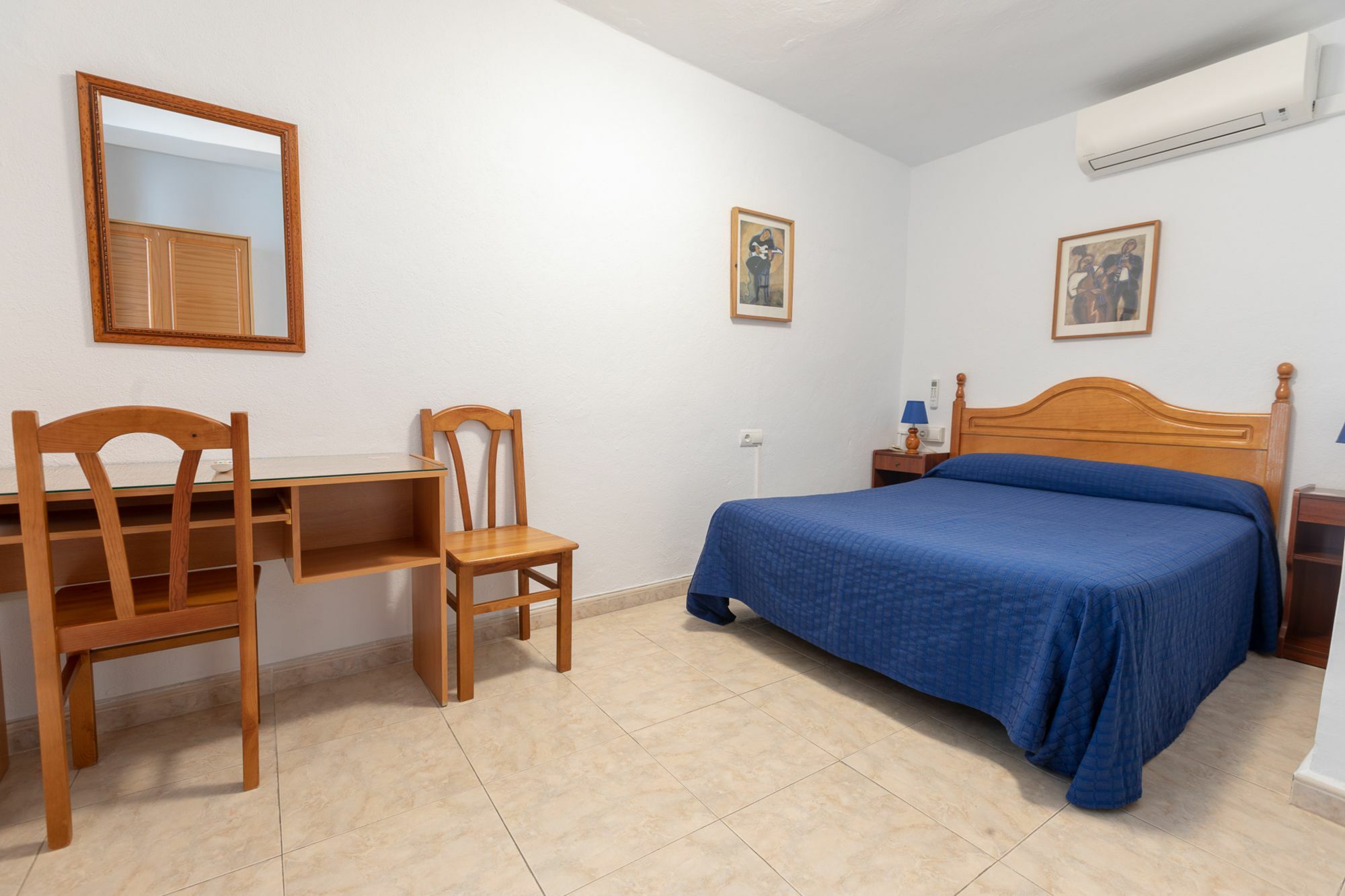 Hostal La Pilarica Marbella Dış mekan fotoğraf